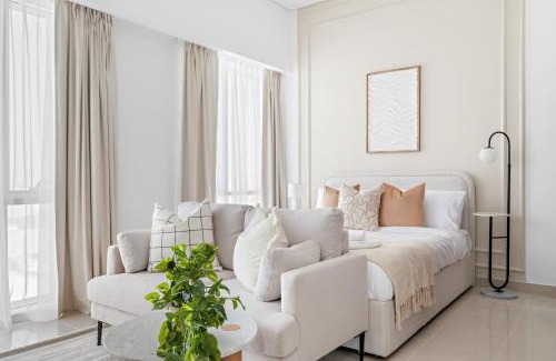 Dubai Apartment | Silkhaus Elegant Studio Near Silicon Central Mall