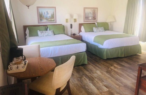 Bridgeport Hotel | Silver Maple Inn
