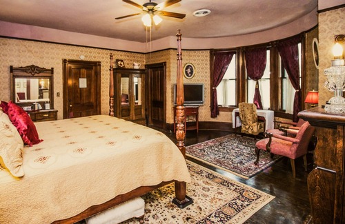 Toccoa Bed & Breakfast | Simmons-Bond Inn Bed & Breakfast
