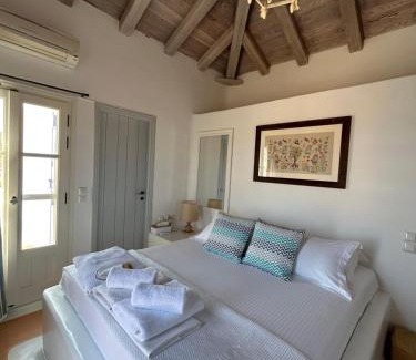 Elafonisos Villa | Simos suites