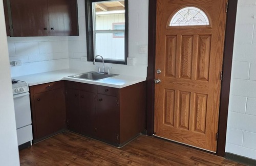 Pacific Heights Apartment | Simple small CLEAN studio 9