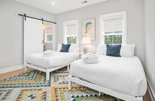 Mount Pleasant House | Sincerely Shem- 7 min to Beach and Dtwn