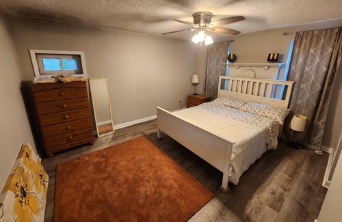 Zephyrhills House | Single family home in Zephyrhills. Semi-furnished.