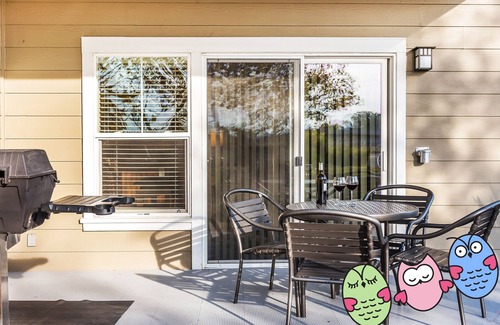 Windsor Condo | Sip, Taste, Hot Tub, Repeat - Full Resort Access - Sleeps 6