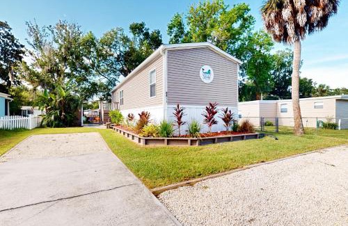 Weeki Wachee Gardens House | Siren's Serenity