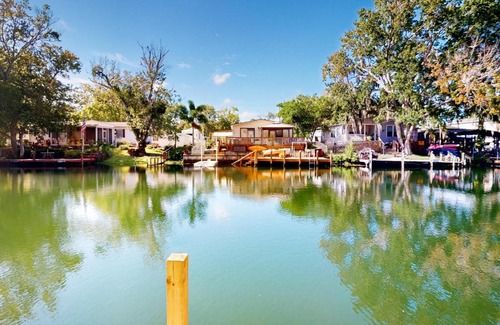 Weeki Wachee Gardens House | Siren's Serenity