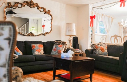 Havertown House | Siri's Favorite Place