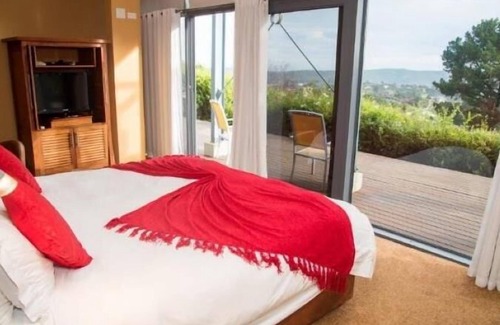 Knysna Cabin | Sirius Lodge