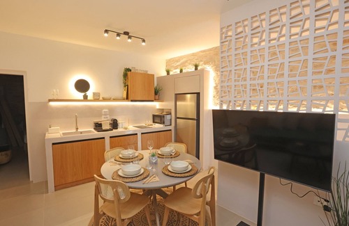 Ermoupoli House | Siroa Tranquil - A minimalistic chic house in the heart of Hermoupoli