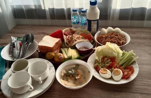 Mae Sot House | Sisters Real Escapes -Private Room With Private Bathroom