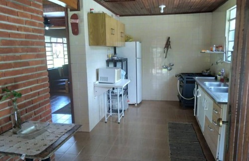 Vale dos Orixas House | Site in Juquitiba, table games, pool, party room, soccer field.