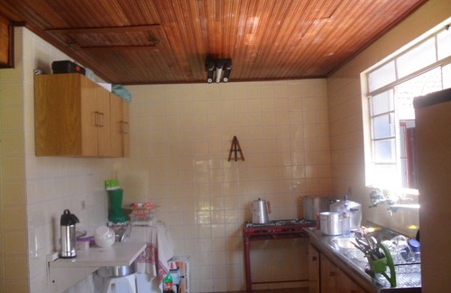 Vale dos Orixas House | Site in Juquitiba, table games, pool, party room, soccer field.