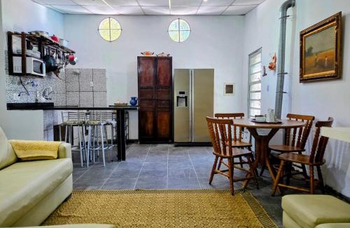 Guararema House | Sitio Guararema com piscina e lago