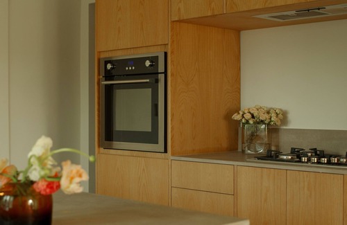 Elysian Heights Apartment | SITU Montana - Echo Park (Brand New)