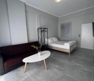 Xanthi Apartment | six2point