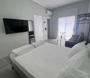 Xanthi Apartment | six2point