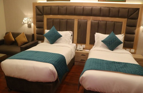 Noida Hotel | SK Premium Park at World Square Mall