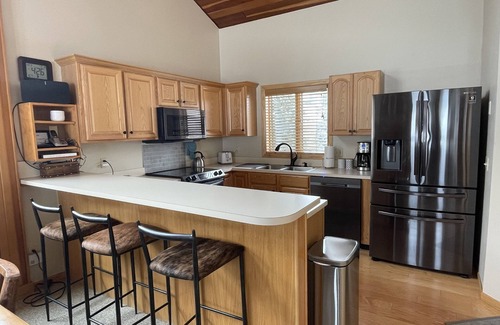 Big Horn Condo | Ski in/Ski Out Big Sky - Steps from the Bear Back Poma