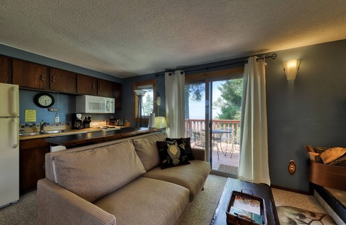 Boise Condo | Ski-in/ski-out condo with sweeping tree-lined views