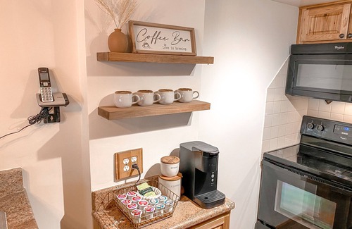 Snowshoe Condo | Ski In Ski out/Indoor & Outdoor Pools & Hot tubs/Luxury condo