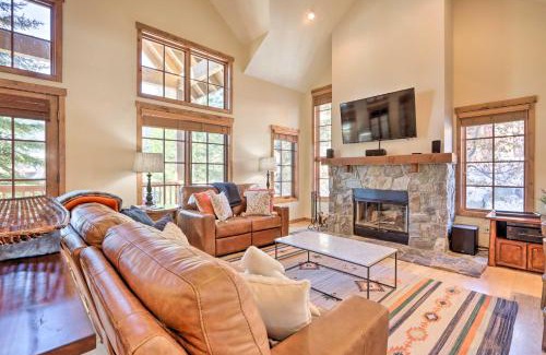 Tamarack Resort House | Ski-InandSki-Out Donnelly Townhome with Hot Tub!