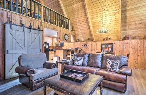 Red River House | Ski-InandSki-Out Red River Cabin with Mtn Views!