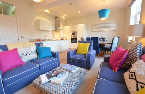 Aldeburgh Cottage | Skimming Stones, Aldeburgh