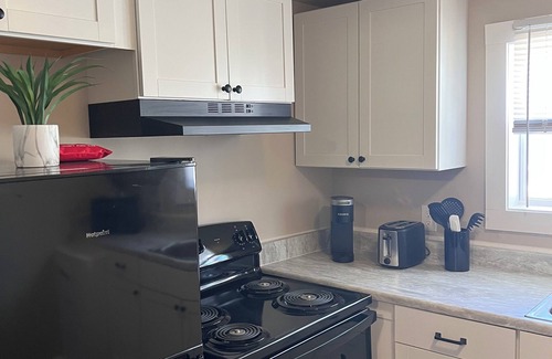 Rockingham Apartment | Skipper 3- Charming 1-bedroom apartment in Rockingham with WiFi, AC