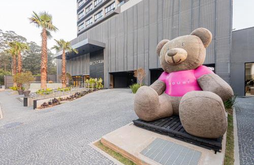 Alphaville Hotel | Sky Design Alphaville Housi by Anora Spaces