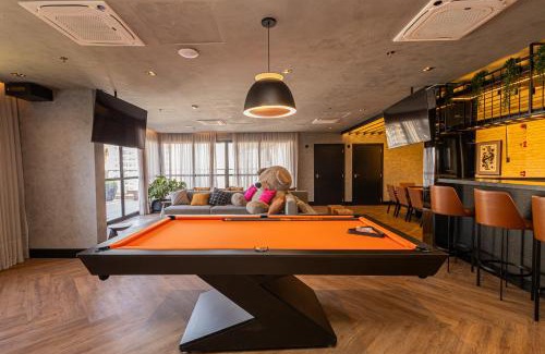 Alphaville Hotel | Sky Design Alphaville Housi by Anora Spaces