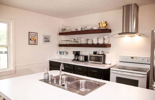 Nashport House | Sky Hi at Buckeye Lake