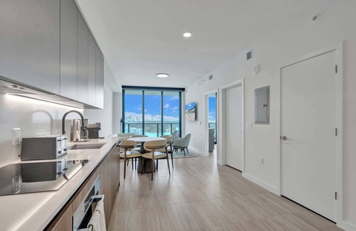 North Beach Condo | Sky-High Serenity | 21st Floor 1BR by the Beach
