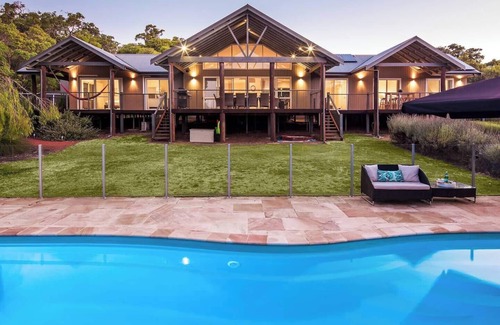 Yallingup House | Sky View Elevated Estate with Resort Style Pool