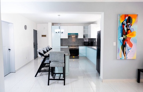 Cofresi Hotel | Skylight Suites Restaurant Bar