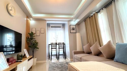South Triangle Apartment | Skyline View Cylos Place Victoria Sports Tower