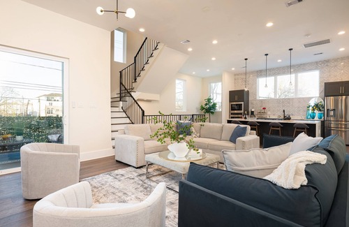 Washington Ave./ Memorial Park House | Skyline View Retreat: 4-Story Luxury Near Downtown