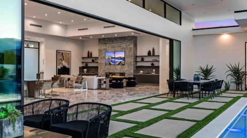 Indio House | Sleeps 28 2 Luxe Villas w Pickleball Court Bravo Villas Dorado by AvantStay