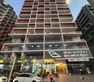 Dubai Apartment | Sleek 1BR in DSO, Dubai