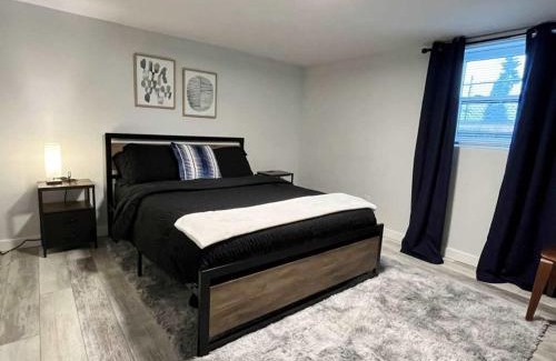 White Center House | Sleek 2BR Lower Unit Near Airport & Seattle DT