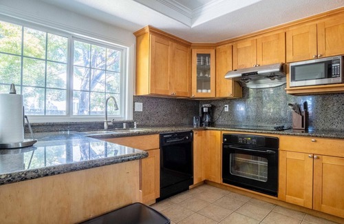 Foster City House | Sleek Foster City 4BR w/Backyard, close to Parks & Shops, by Blueground