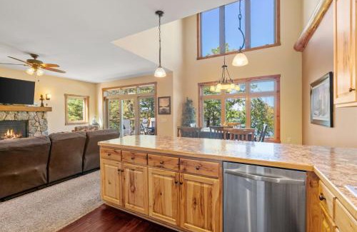 McGregor House | Sleep 13-big Sandy Lodge V10-lakefront-luxury