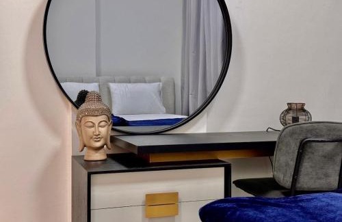 Bur Dubai Apartment | Sleep 3 Walk to ADCB metro