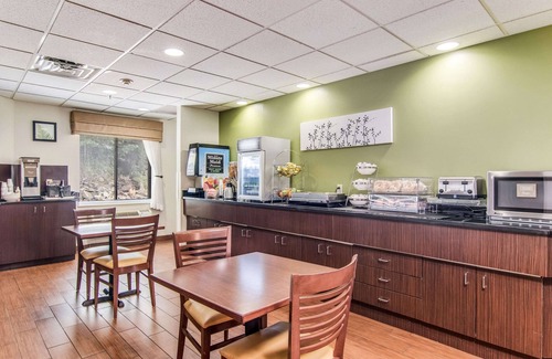 Austintown Hotel | Sleep Inn Austintown - Youngstown, West