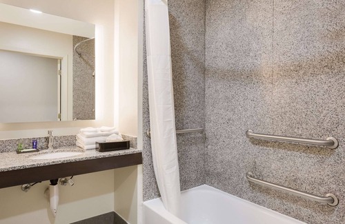 Saraland Hotel | Sleep Inn & Suites North Mobile Saraland