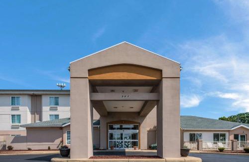 Gypsum Hotel | Sleep Inn & Suites Port Clinton