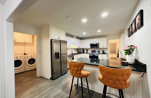 Gainesville House | 🏡 SLEEPS 12. Newly Reno House with 4 bedrooms