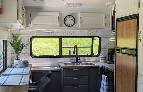 Blissfield RV Rental | Sleeps 4, secluded, Amish Country