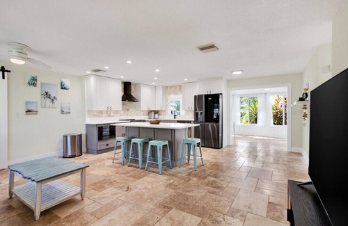 Map Of Hudson House | Sleeps 6 Waterfront Escape W/Foosball, Grill & firepit