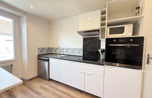 Ferrieres-en-Brie Apartment | Sleeps 9, 10 minutes from Disneyland Paris