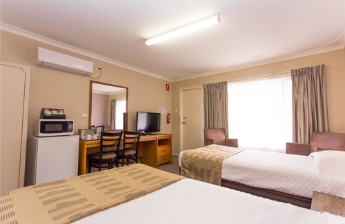 Centennial Park Hotel | Sleepwell Motel